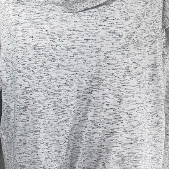 Fobya Polish Light Gray  Crowl Neck Sweater Size XL - Picture 3 of 7